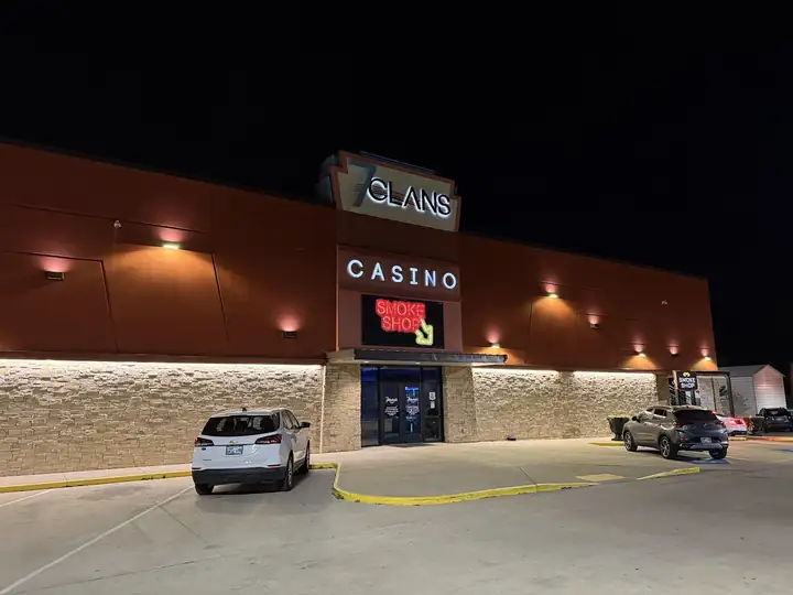 7 Clans Perry Casino