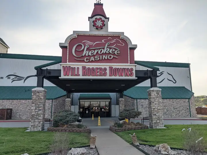 Cherokee Casino Will Rogers Downs