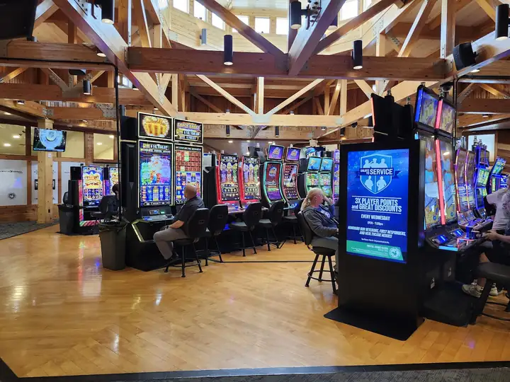 Crystal Shores Casino
