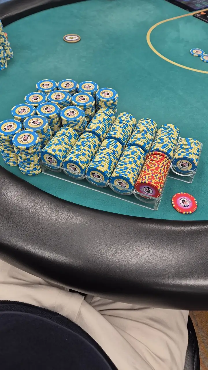 Diamond Jim's Casino