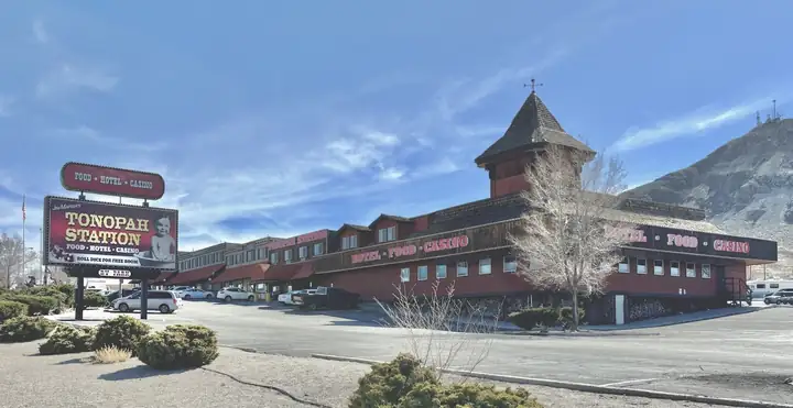Tonopah Station Hotel